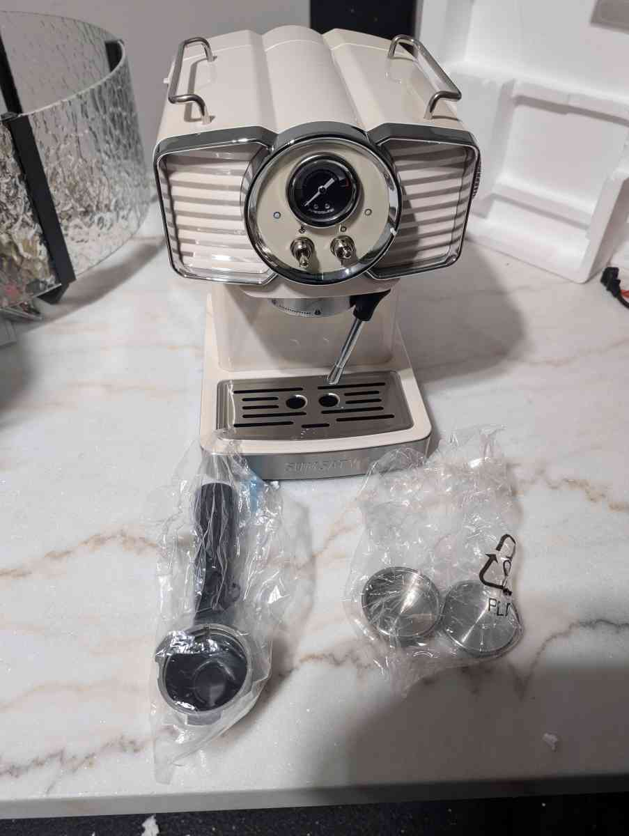 Sumsaty Espresso Machine - Richfield, Ohio - FleaMarketBay