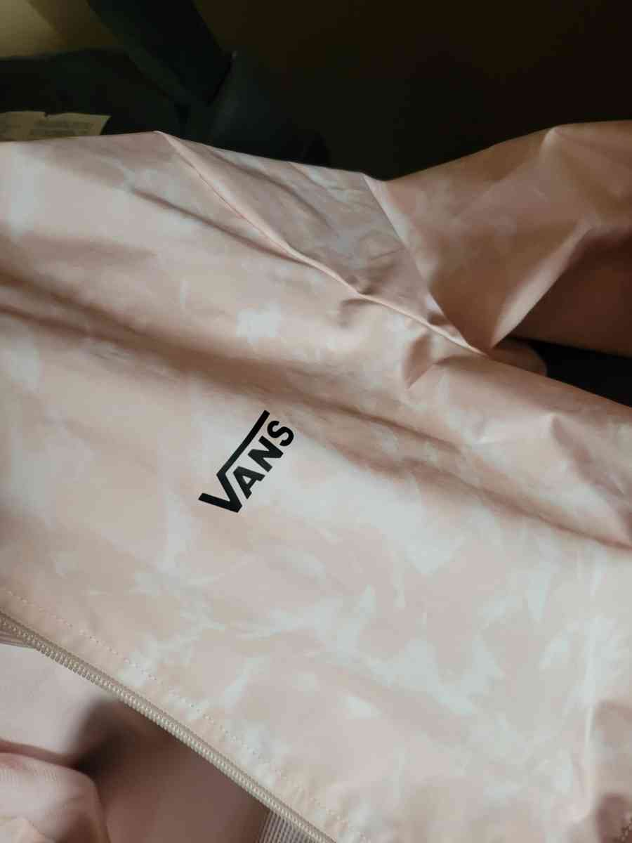 jacket a sweater a short sleeve a backpack tiresba bike - Loveland, Colorado - FleaMarketBay