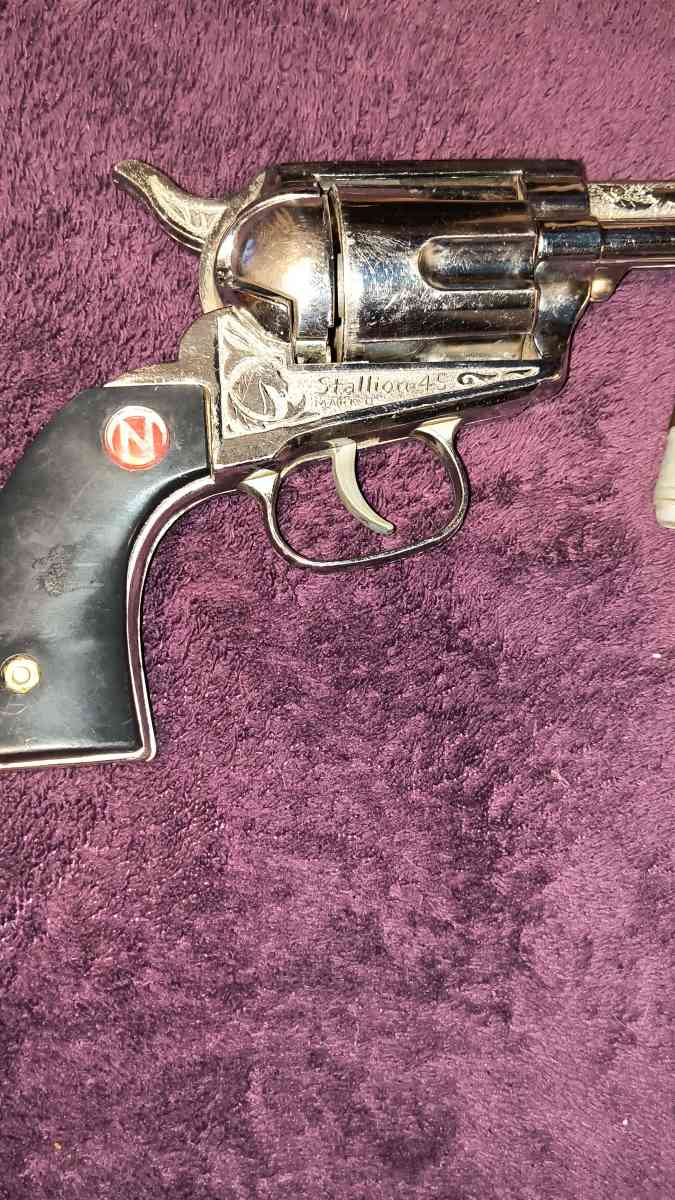 cap gun - Greenville, Illinois - FleaMarketBay