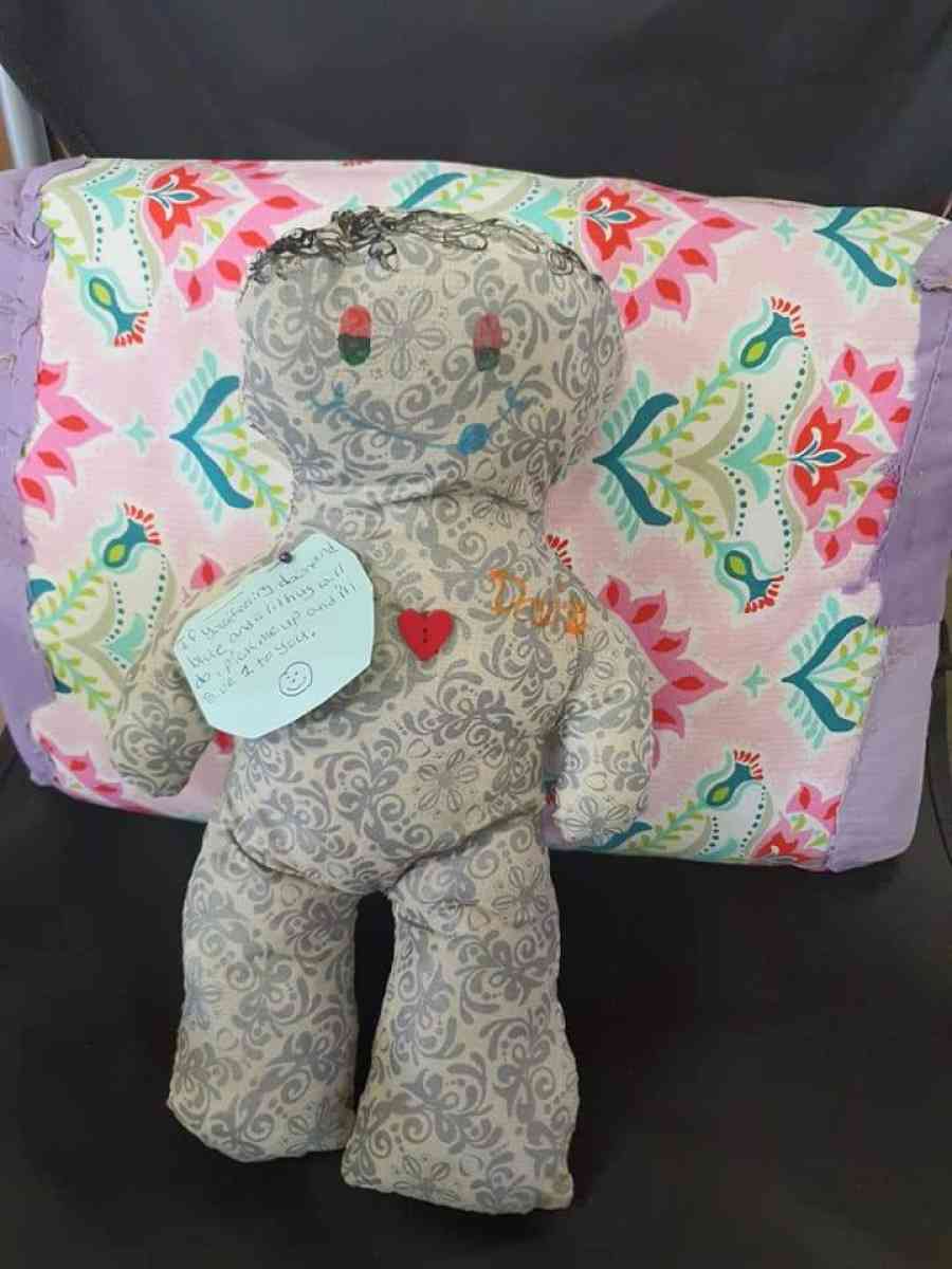 hug dolls - Killeen, Texas - FleaMarketBay