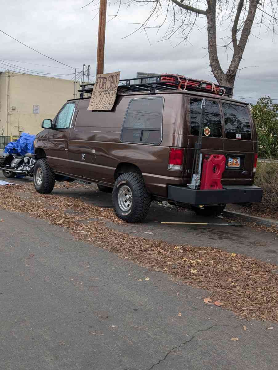 2000 Ford Econoline Van 559 375 5785 - Fresno, California - FleaMarketBay