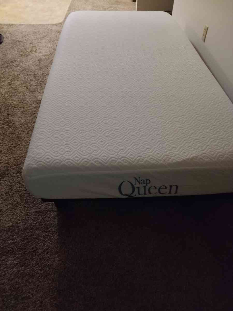 Foam Twin Mattress Bed - Valley City, North Dakota - FleaMarketBay