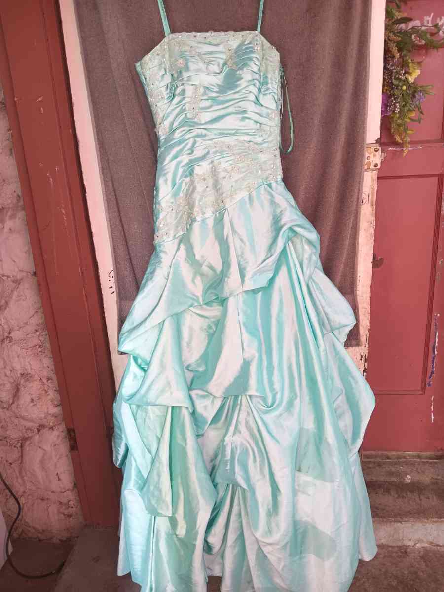 prom and formal dresses - Alamogordo, New Mexico