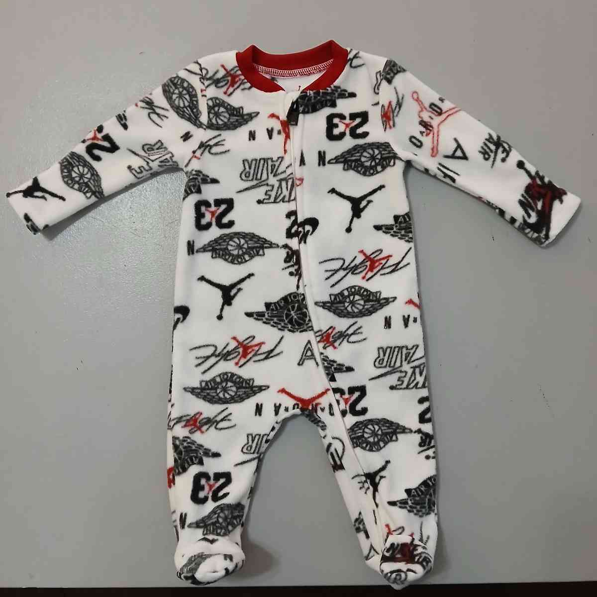 Baby Nike Jordan pijamas size 0 to 3M - Indianapolis, Indiana - FleaMarketBay
