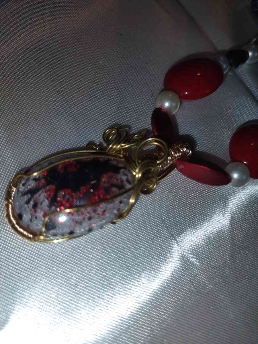 one of a kind handmade necklace - Abbeville, Alabama - FleaMarketBay