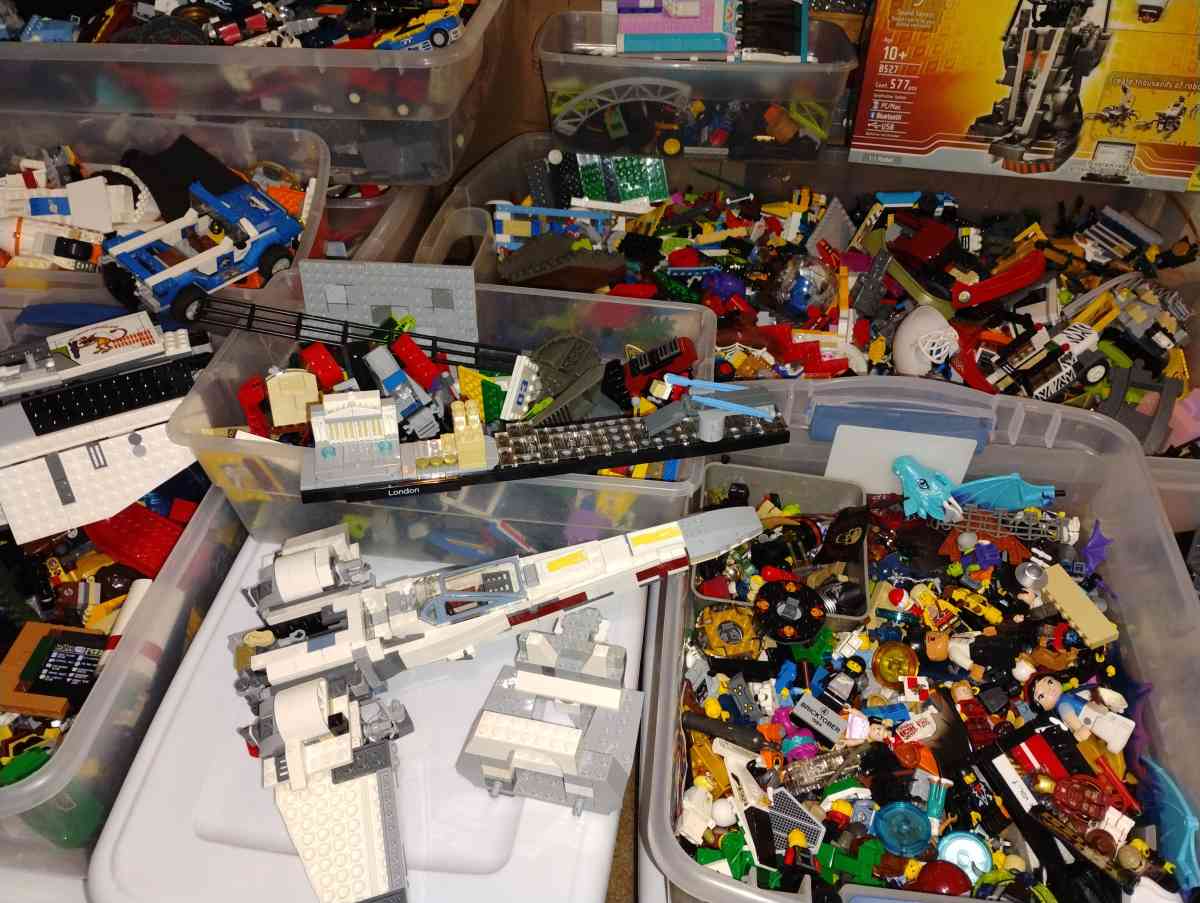 Lego 200lbs - Orange Park, Florida - FleaMarketBay