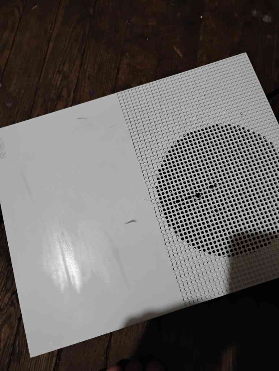 Xbox One s 1 TB and also have another one for parts 20 - Mckeesport, Pennsylvania