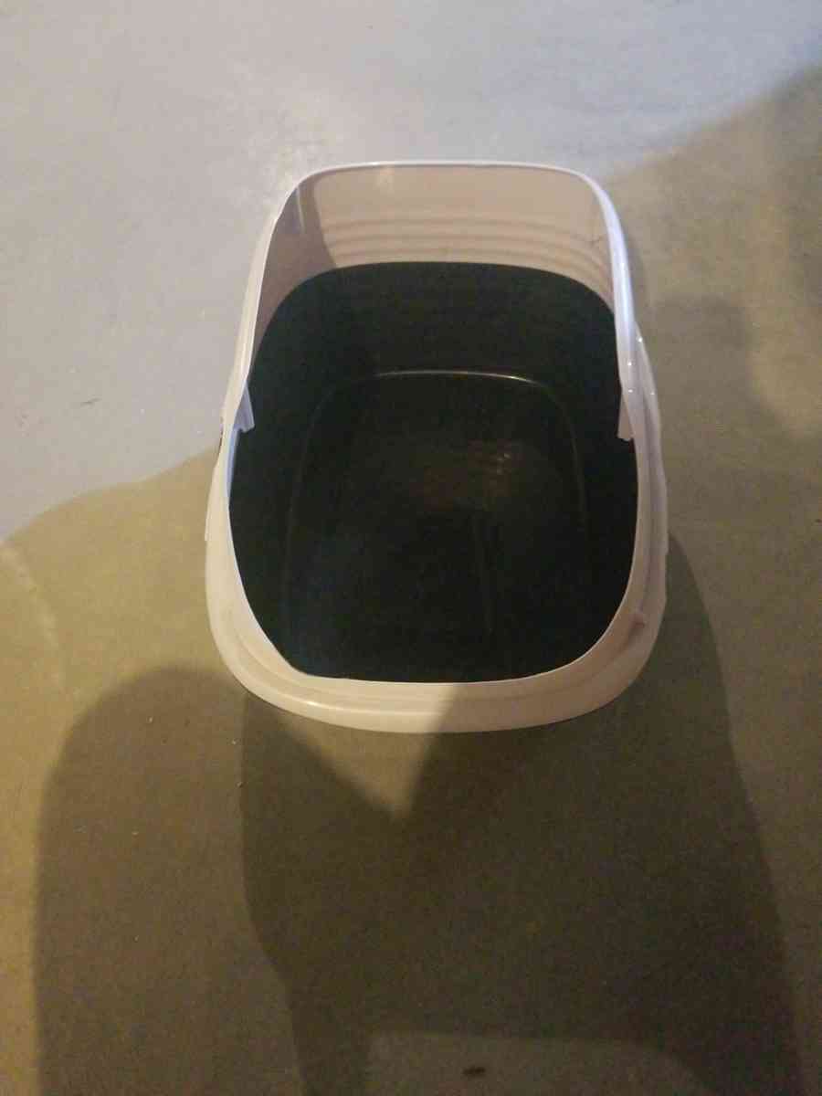 Litter Box - Middletown, Ohio