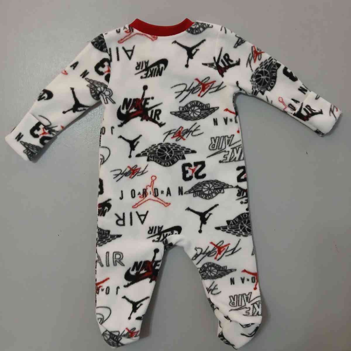 Baby Nike Jordan pijamas size 0 to 3M - Indianapolis, Indiana - FleaMarketBay