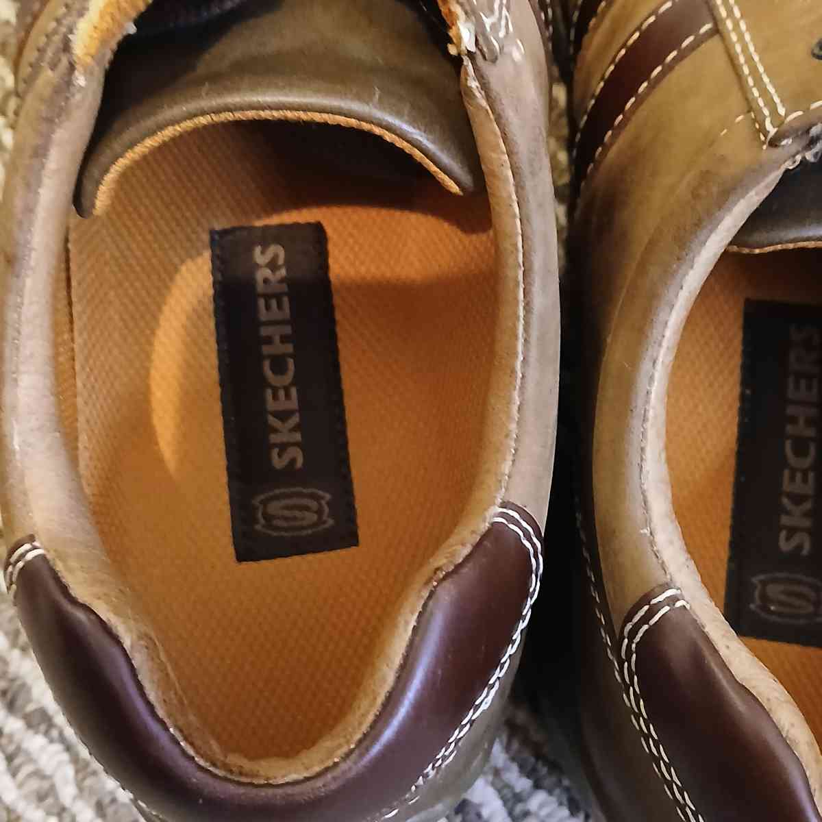Skechers Mens Brown Shoes Size 11 - Indianapolis, Indiana - FleaMarketBay