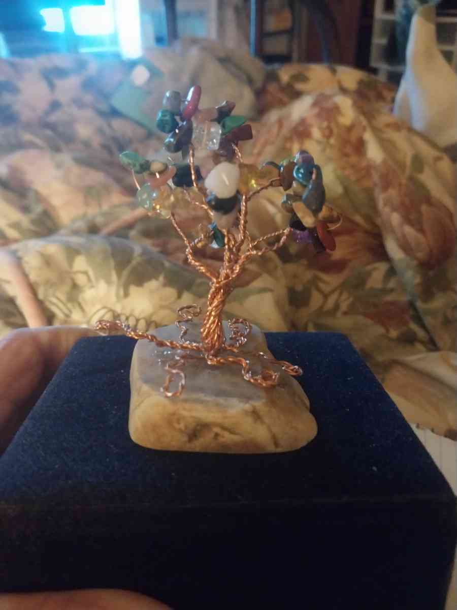 Tree of Life on a slab of quartz - Melvin, Illinois - FleaMarketBay