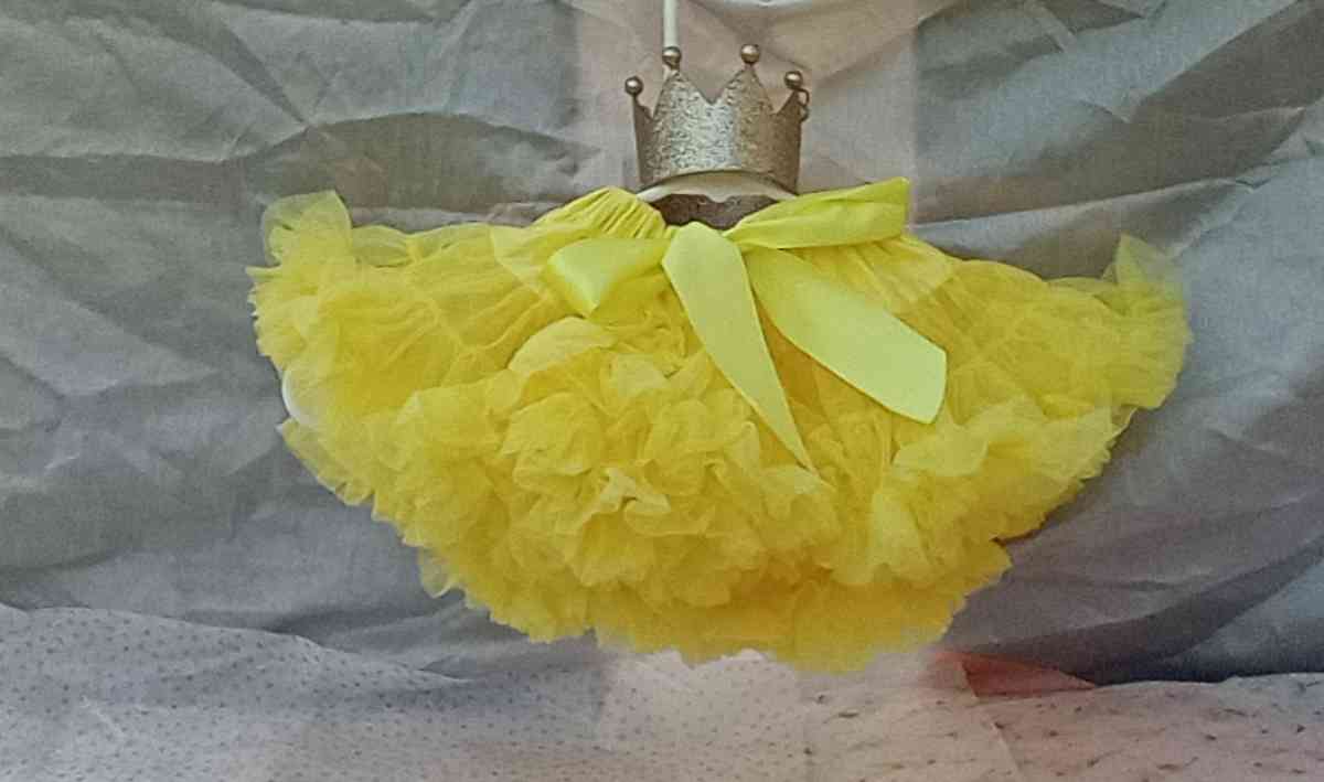 0 to 1yrs Yellow TuTu Pettiskirt EUC Bow Cinches Waist - Dallas, Texas - FleaMarketBay