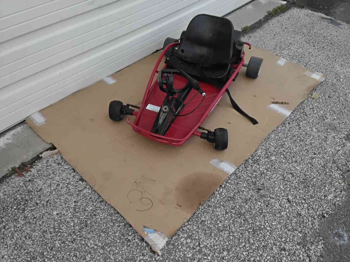 Red Electric Razor Drifter Go kart Needs Battery Like New - Williamstown, New Jersey - FleaMarketBay