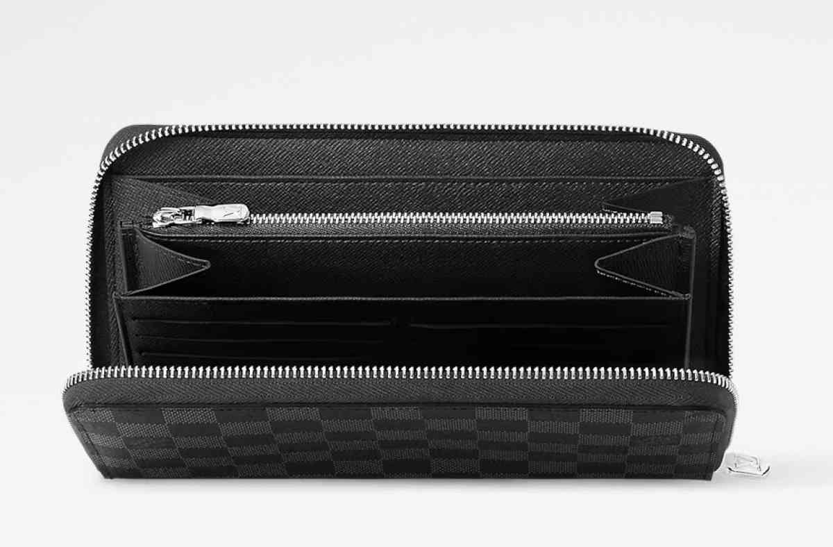 leather wallet checkerboard - Neosho, Missouri - FleaMarketBay