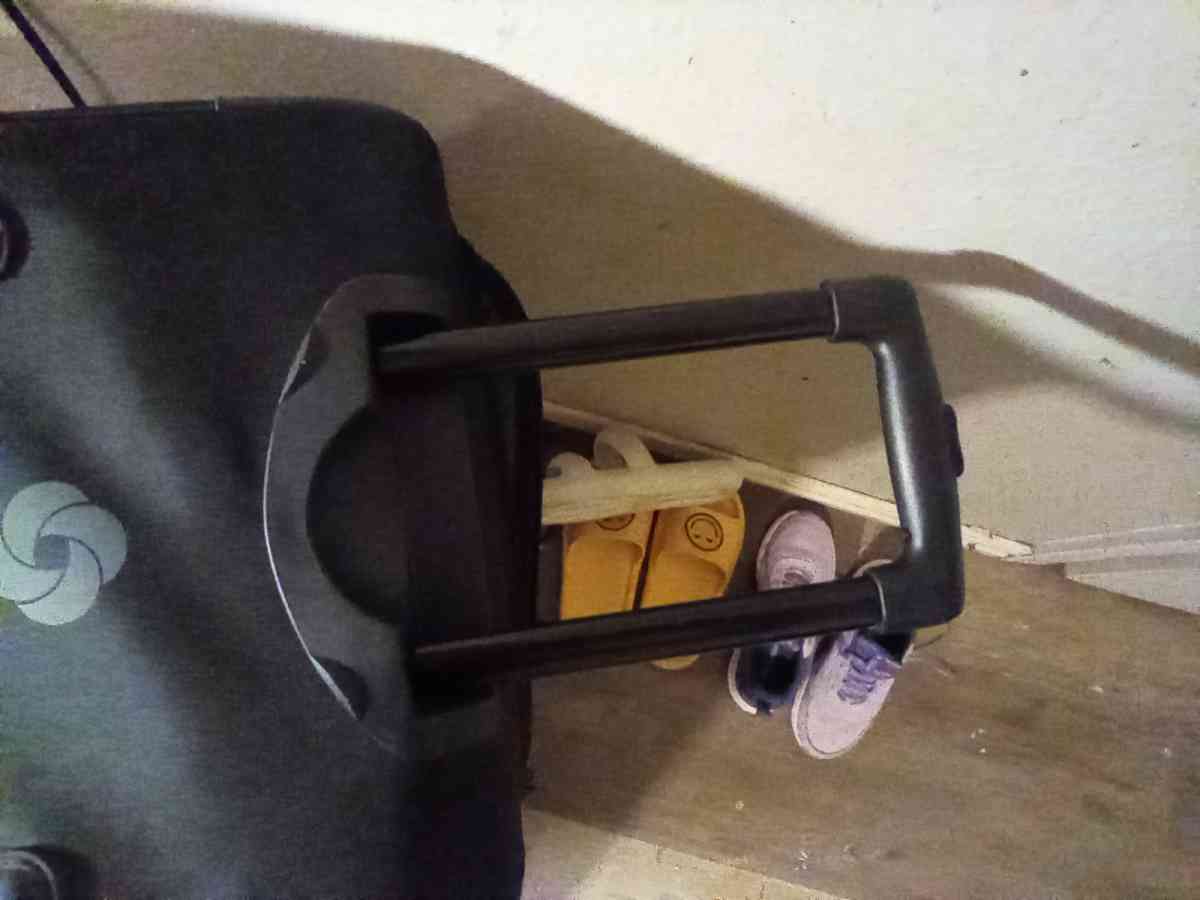 Samsonite NEW 2 Compartment Wheeled Duffle Bag - Dallas, Texas - FleaMarketBay