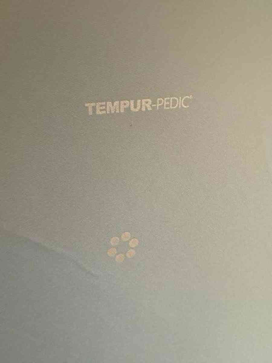 Top of the Line LUXTURY COMFORT Bed Suite - Saint Louis, Missouri - FleaMarketBay