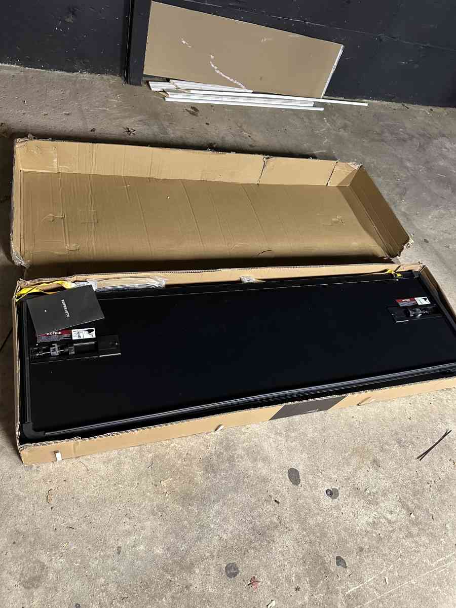 Truck Bed Hard Quad Folding 58 Tonneau Cover - Philadelphia, Pennsylvania - FleaMarketBay