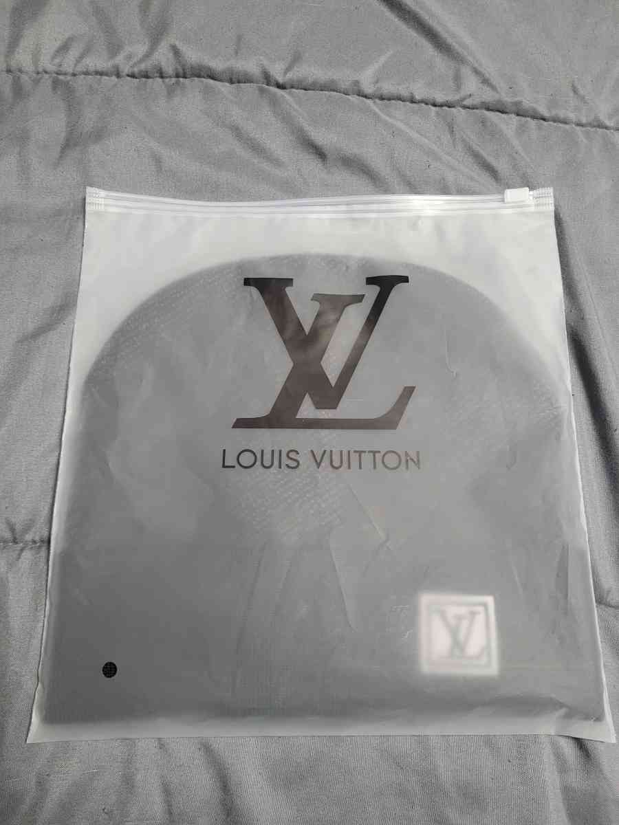 Mens Beanie - Benton, Arkansas - FleaMarketBay