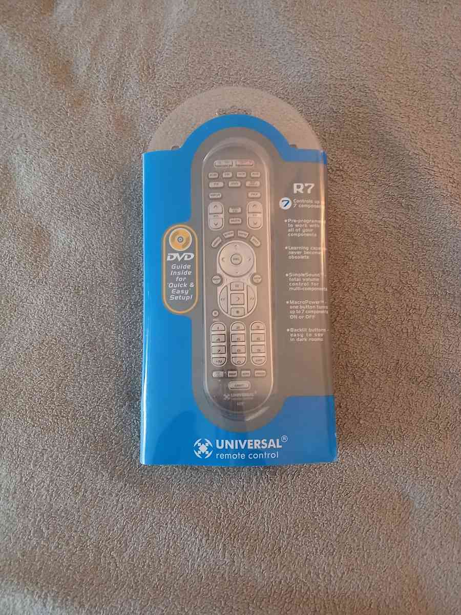 Universal Remote Control URC R7 DVD - North Hollywood, California