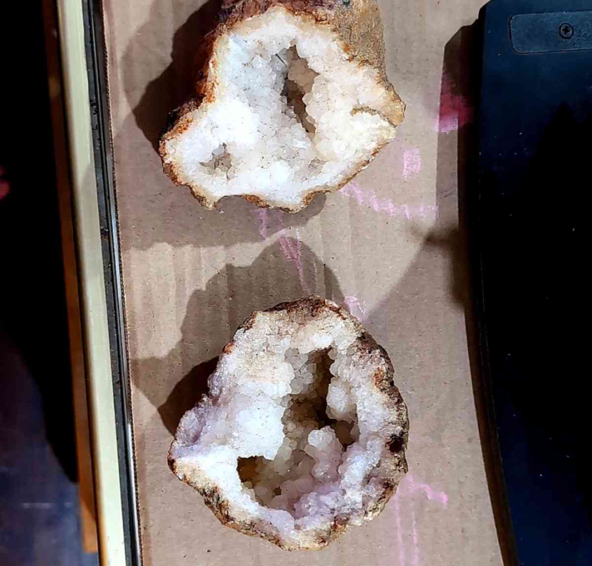 Geode Set - Ross, Ohio - FleaMarketBay