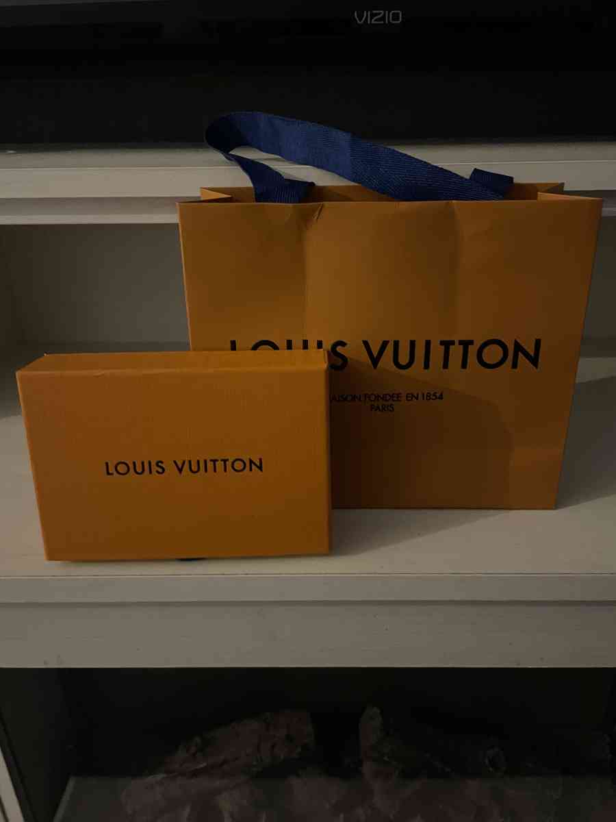 LV slim bracelet - Saint Cloud, Florida - FleaMarketBay