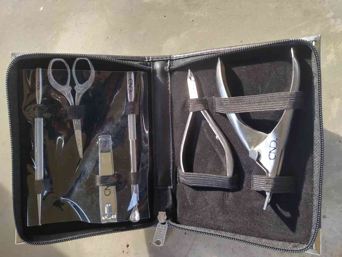 CND nail kit - Hanford, California - FleaMarketBay