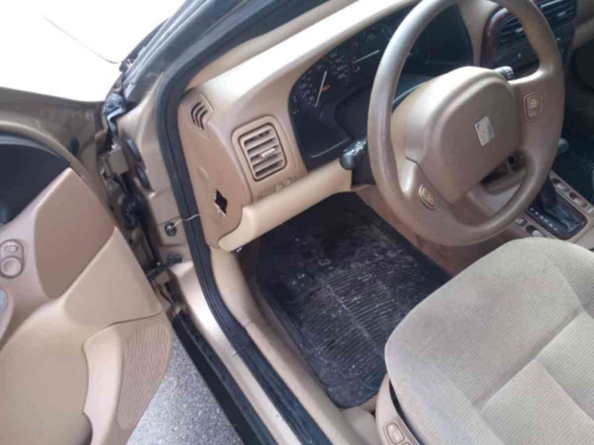 2008 Saturn perfect condition inside and out - Indianapolis, Indiana - FleaMarketBay