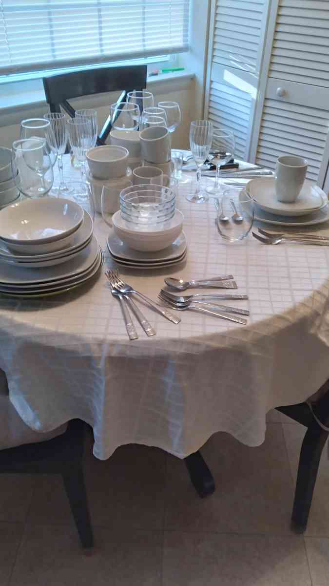 Dishware and Baking ware - Delran, New Jersey - FleaMarketBay