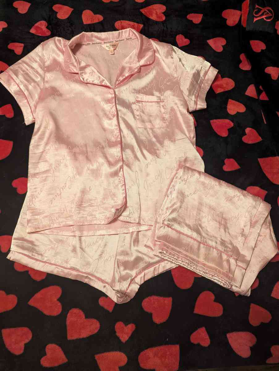Juicy couture satin sleepware - Neosho, Missouri