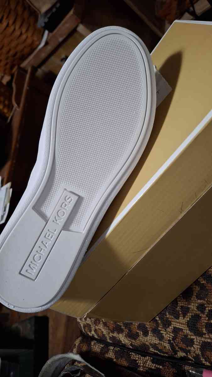 shoes - Columbus, Ohio - FleaMarketBay