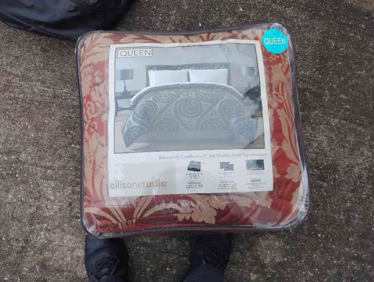 queen size comforter - Pasadena, Texas