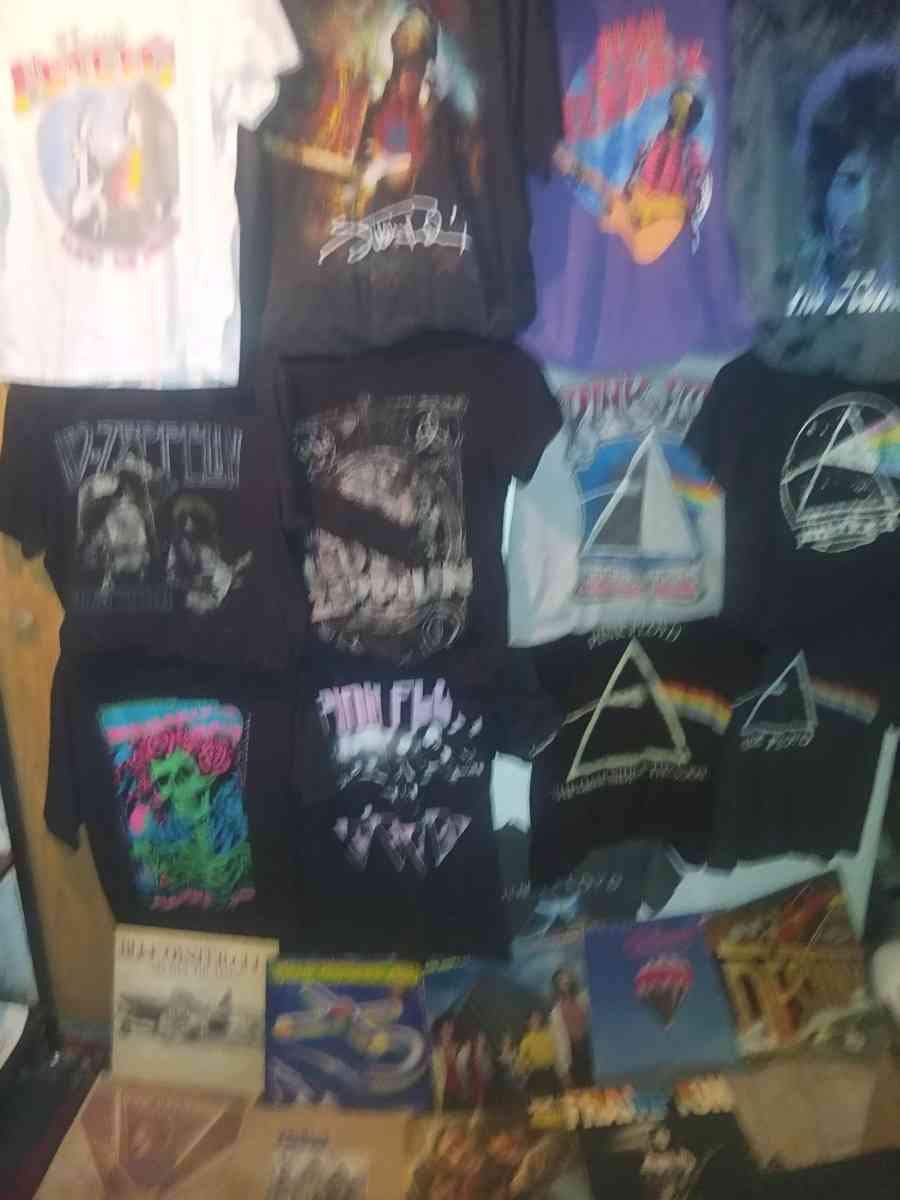 concert shirts - Akron, Ohio
