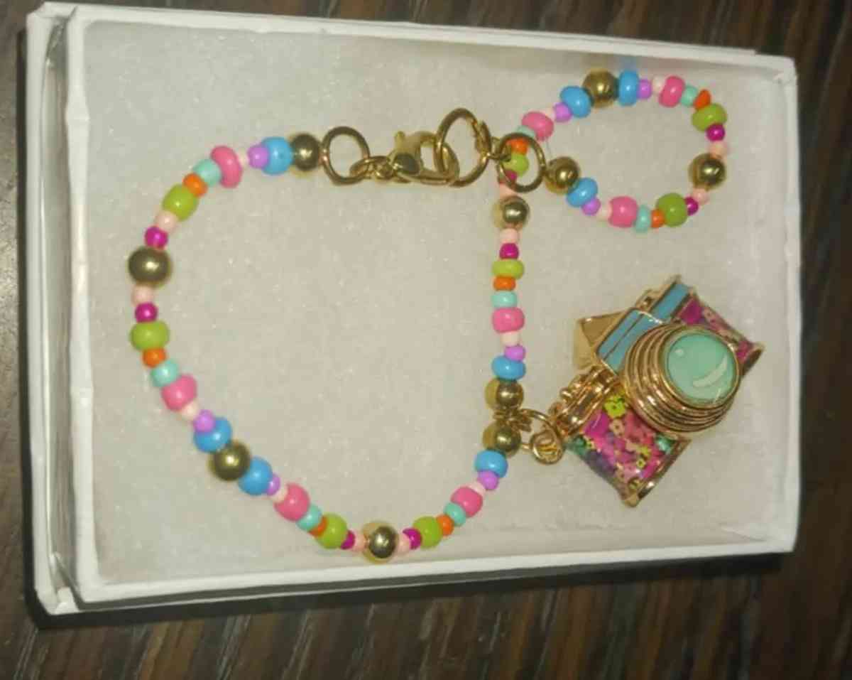 camera bracelet - Detroit, Maine - FleaMarketBay