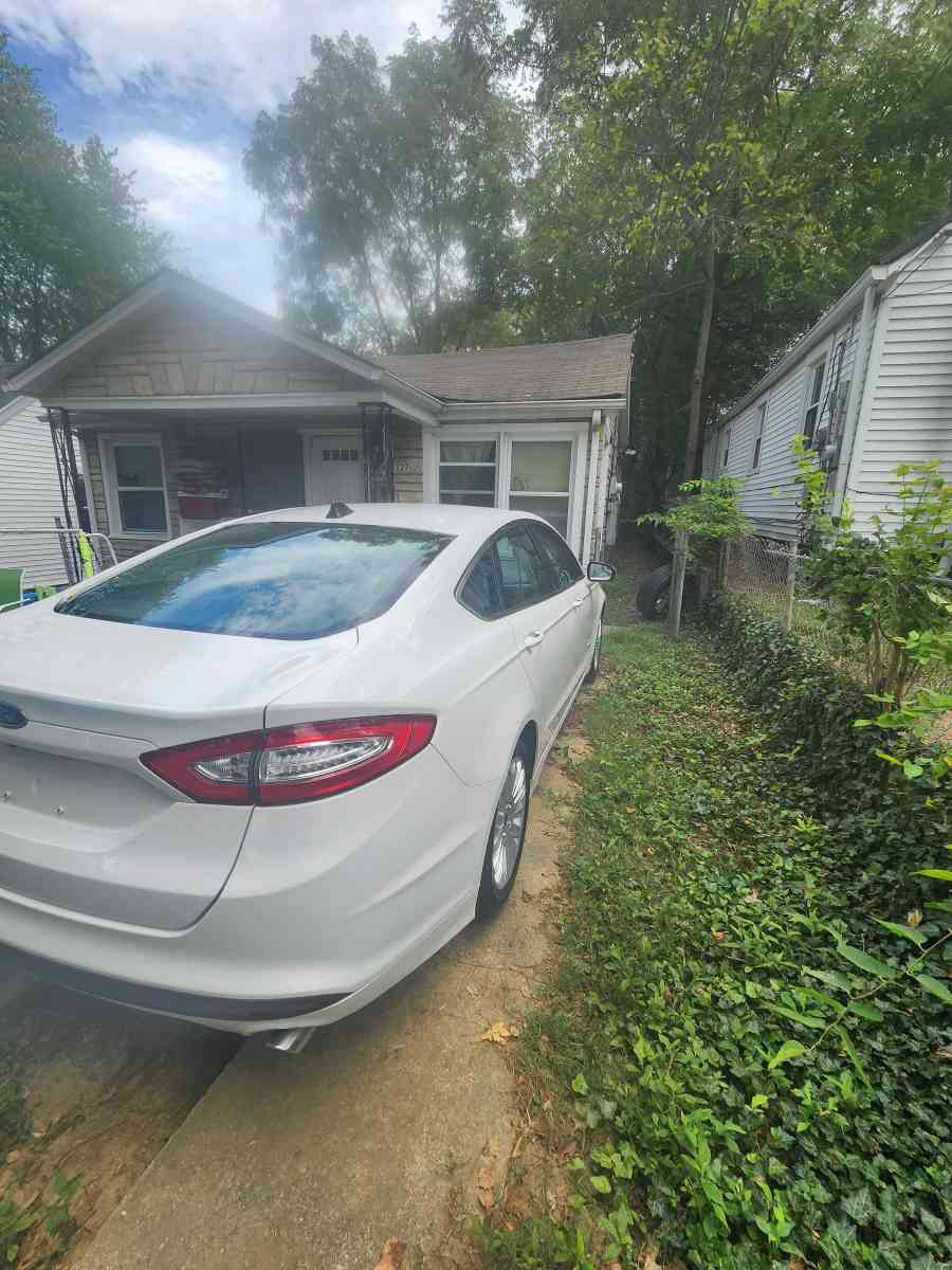 Ford fusion Hybrid 2013 - Louisville, Kentucky - FleaMarketBay