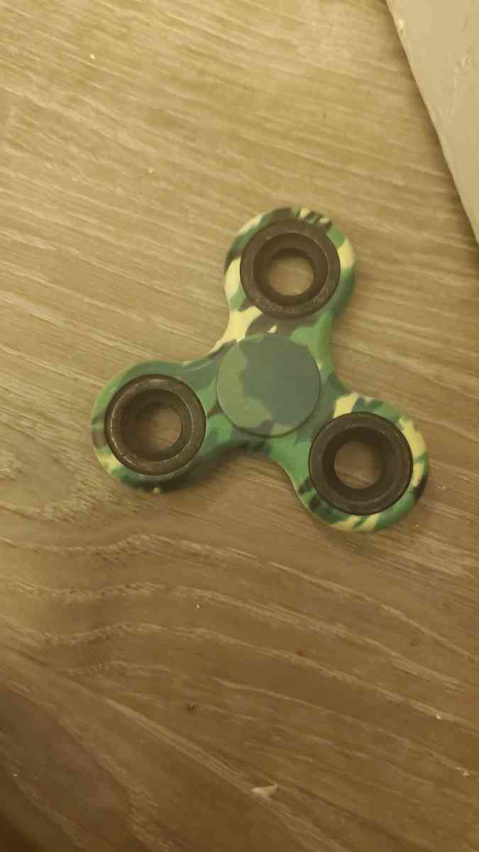 لعبه دوريه ملونه كبير - Cleveland, Ohio - FleaMarketBay