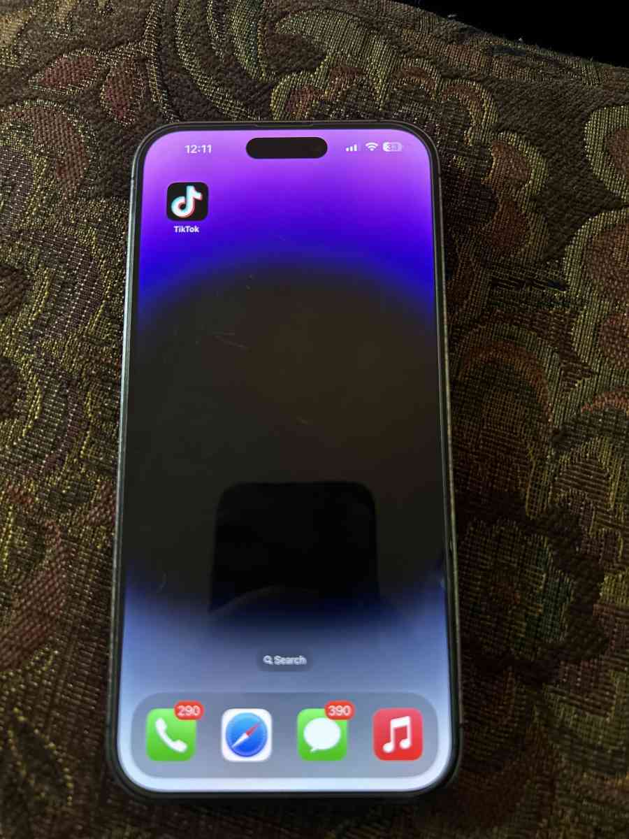 iPhone 14 Pro Max with TikTok - Springfield, Massachusetts - FleaMarketBay