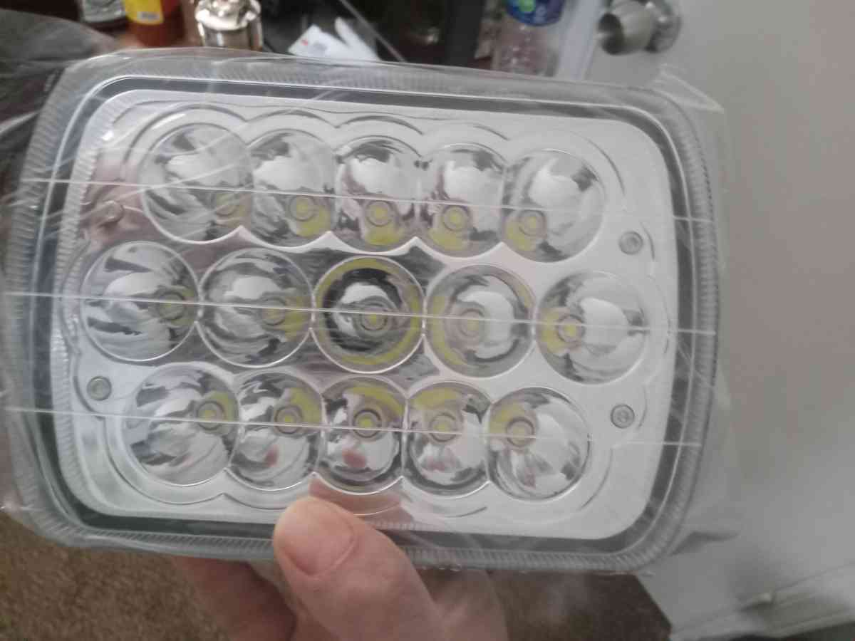 par de faros rectangulares entrada h4 led - Atlanta, Georgia - FleaMarketBay