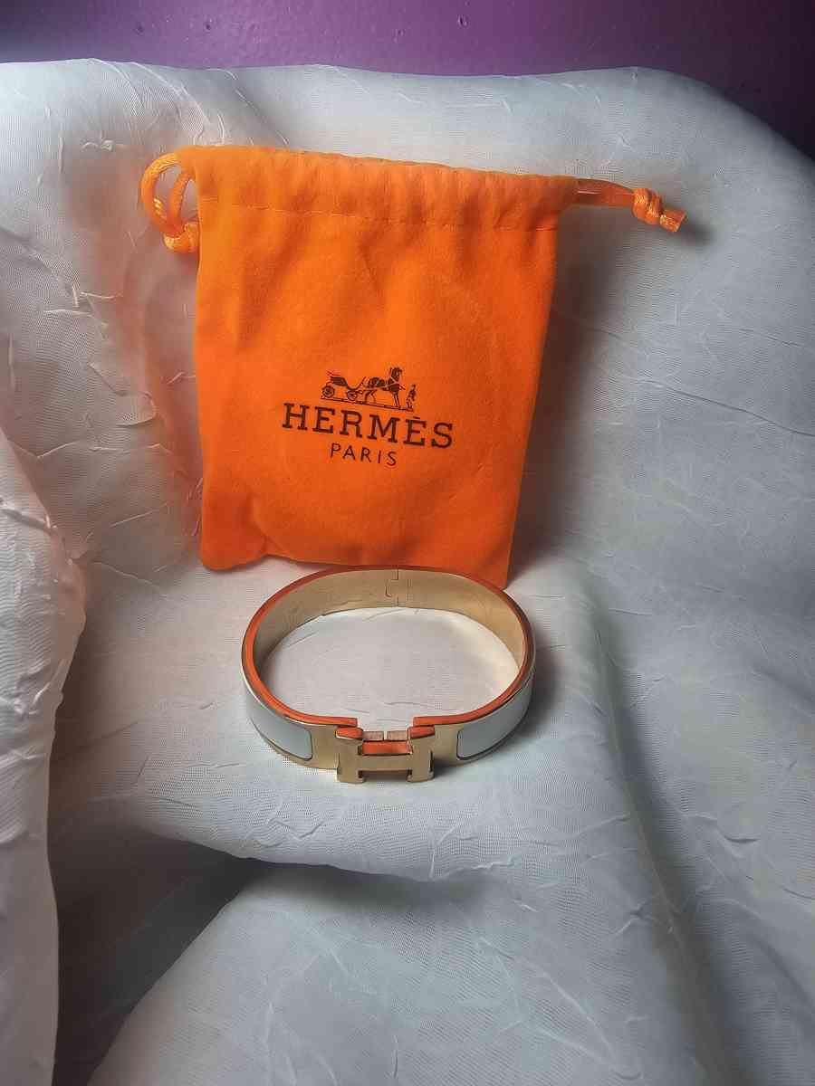 hermes Bracelet - Minerva, Ohio - FleaMarketBay