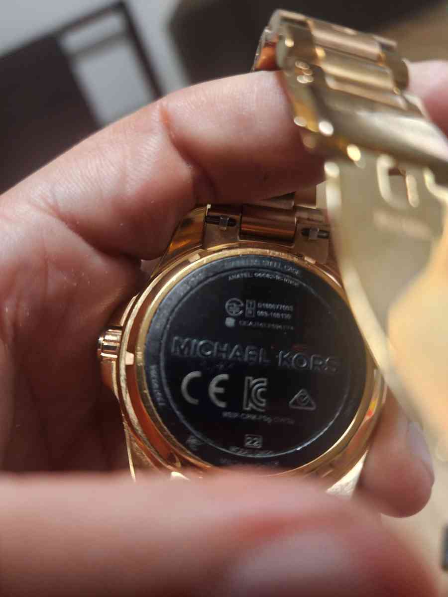 Watch Michael Kors - Louisville, Kentucky - FleaMarketBay