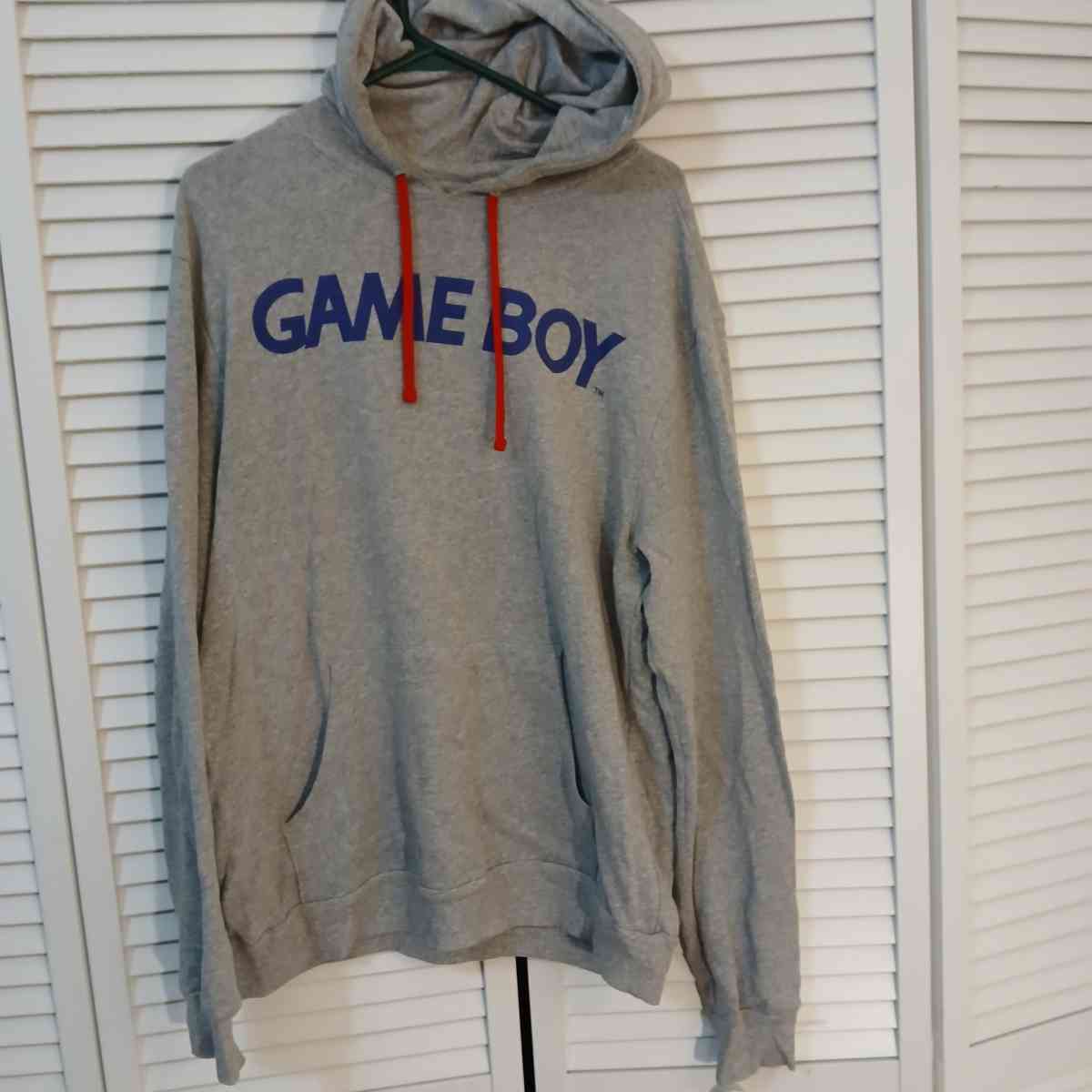 Nintendo Vintage Game Boy hoodie for men size M - Indianapolis, Indiana