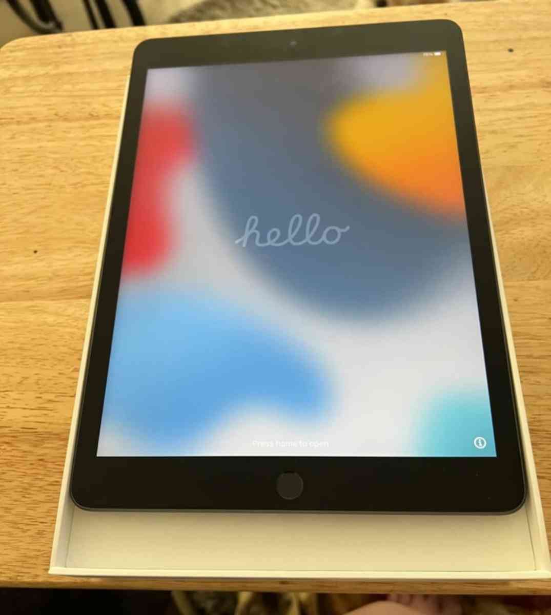 iPad 9th Generation 64GB  WiFi  Space Gray - Bronx, New York - FleaMarketBay