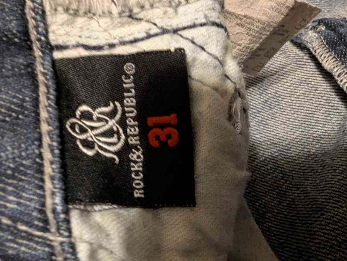 Rock and Republic blue jeans - Neosho, Missouri - FleaMarketBay