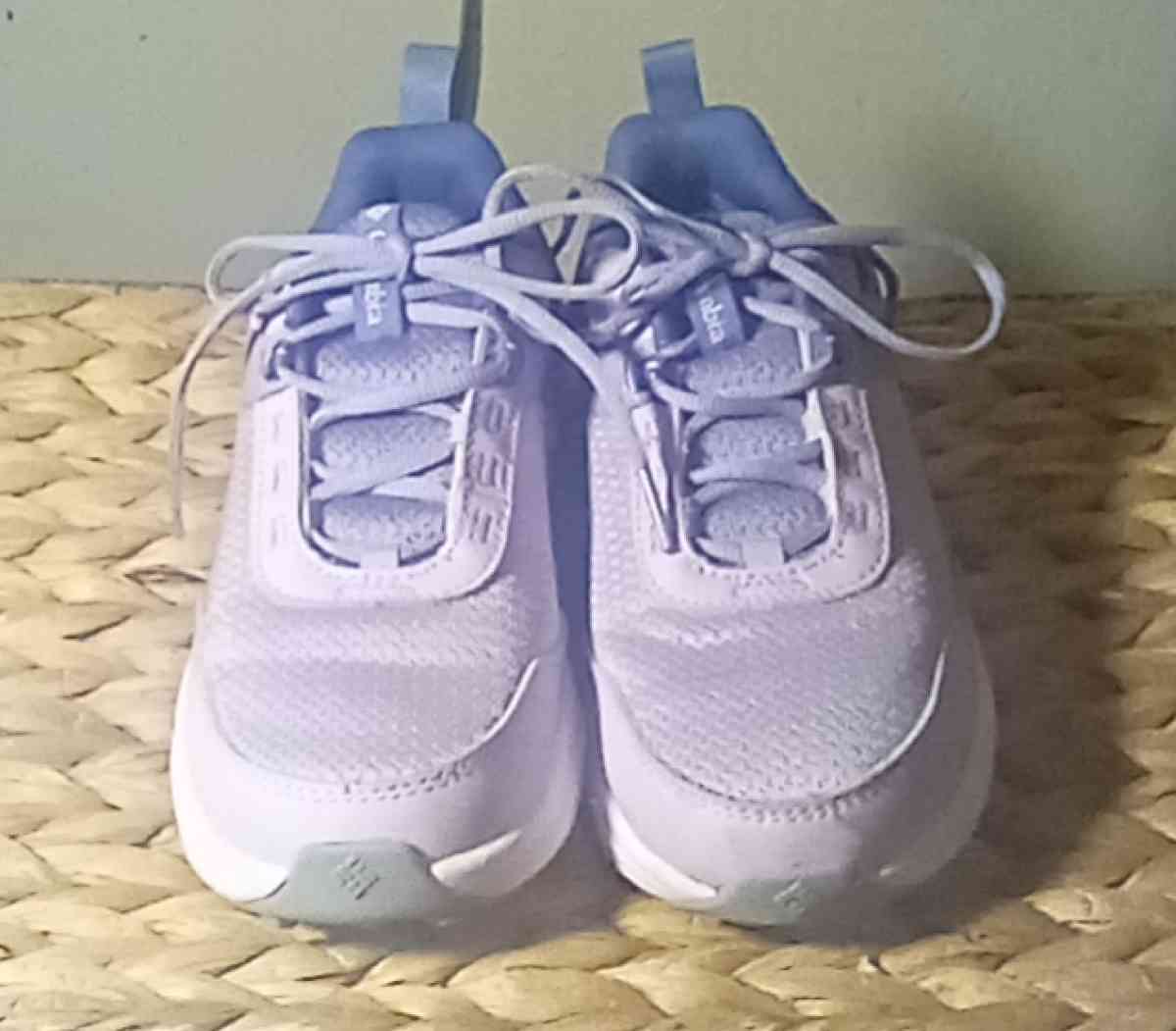 Girls Columbia Tennis Shoes Size 3 - Dallas, Texas - FleaMarketBay