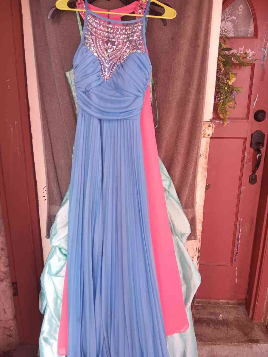 prom and formal dresses - Alamogordo, New Mexico - FleaMarketBay