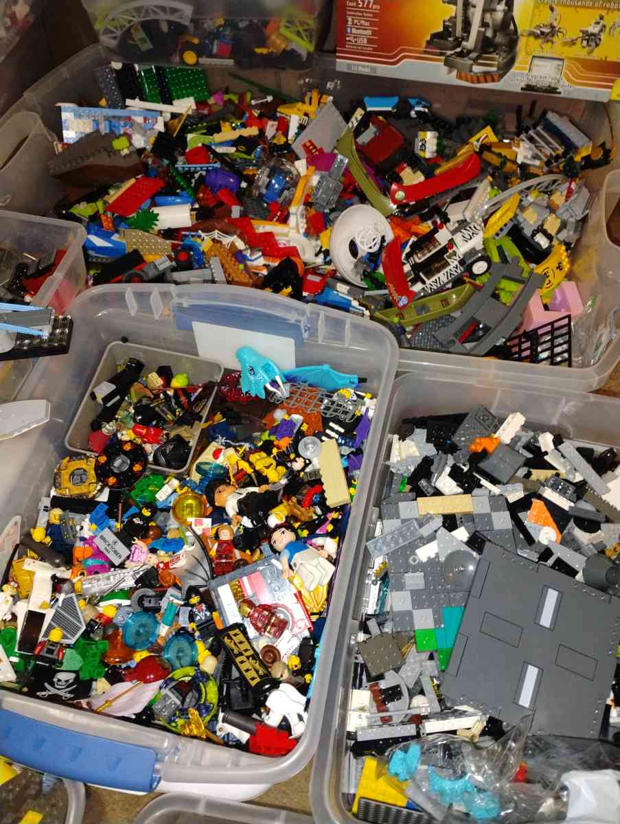 Lego 200lbs - Orange Park, Florida - FleaMarketBay