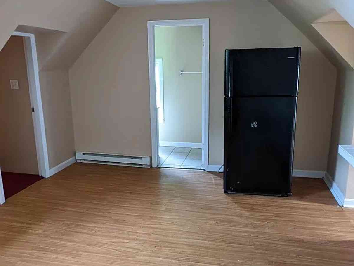 Apartment for rent - Marlborough, Massachusetts - FleaMarketBay