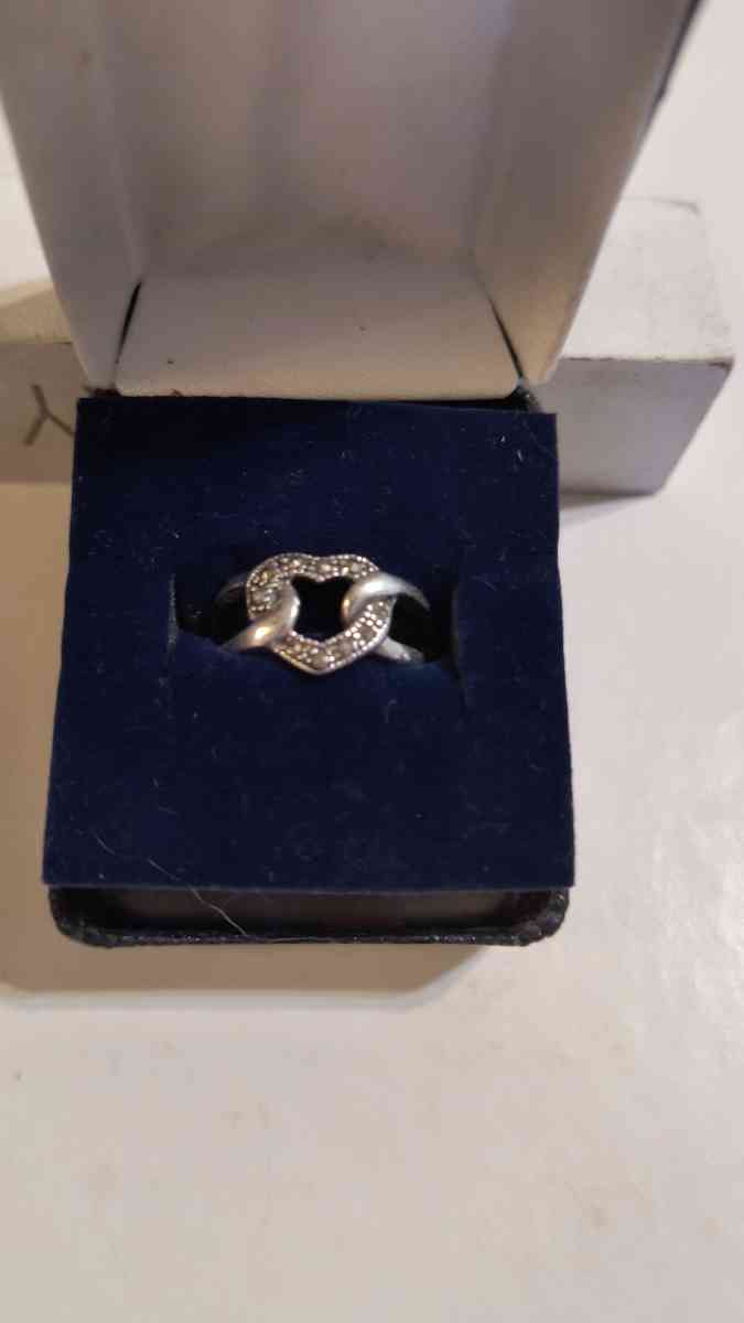 Sterling Silver Heart Ring - Greenville, Illinois - FleaMarketBay