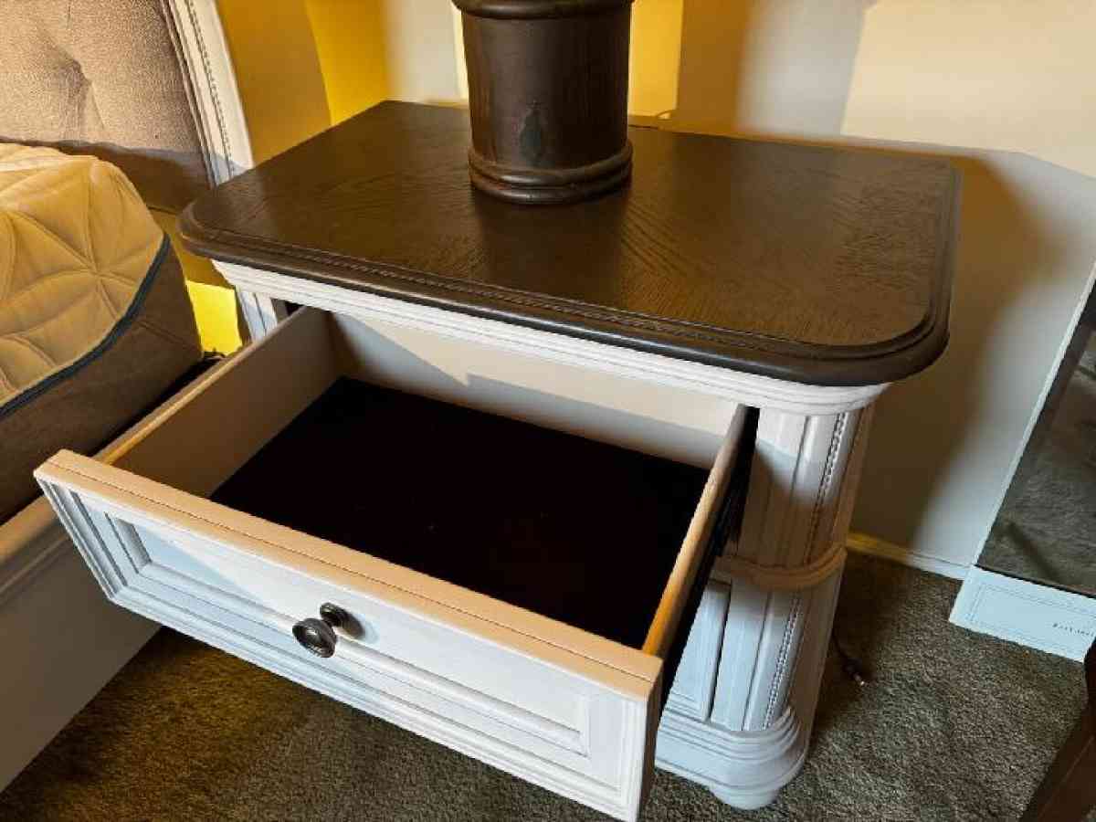 Top Of The Line LUXURY COMFORT Bed Suite