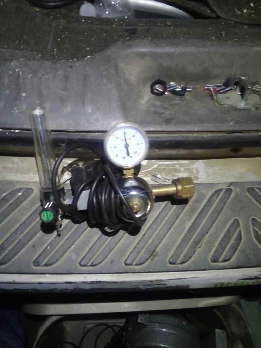 c02 injection controller with regulator - San Diego, California - FleaMarketBay