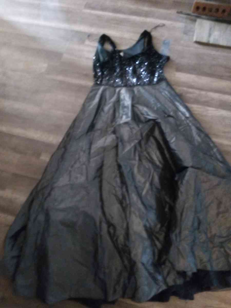 black dress - Camden, Arkansas - FleaMarketBay